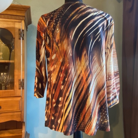 Chico’s size 1 bedazzled Print Top w/3/4” sleeve - Picture 4 of 11